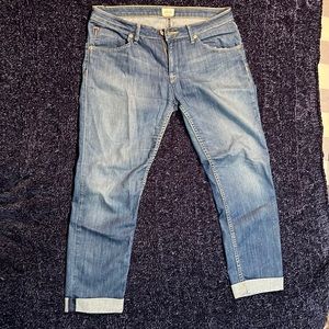 Hudson Cropped Straight Leg Jeans; size 32
